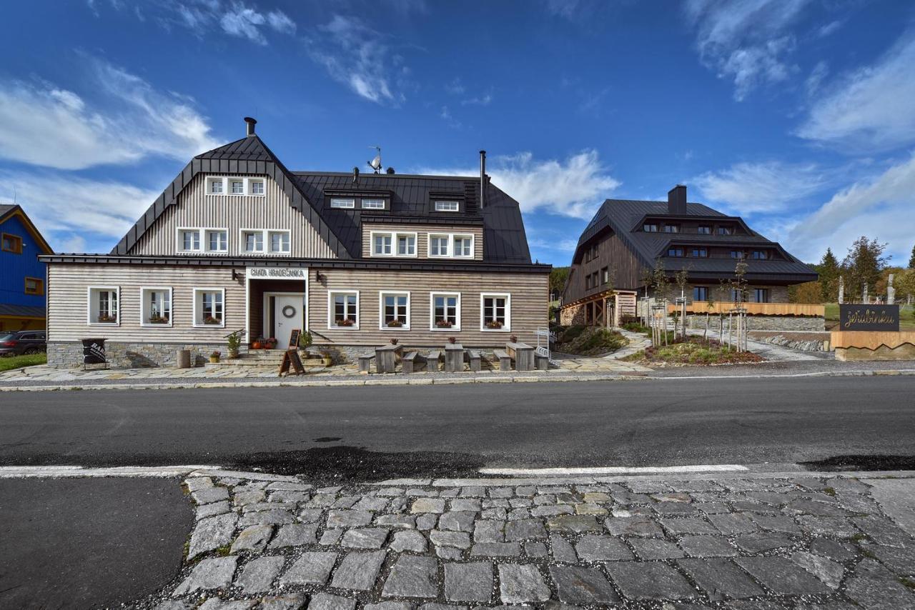 Jerabinka Chalet *